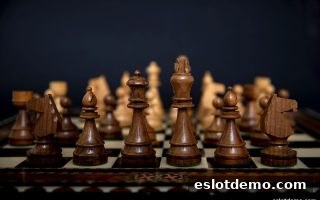 电子游艺试玩：德州扑克防诈全攻略——识破陷阱，安心博弈
