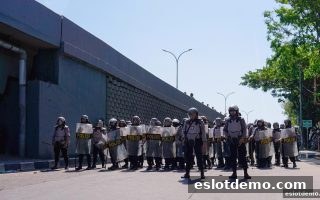 电子游艺试玩揭秘：双色球选号逻辑与实战避坑指南